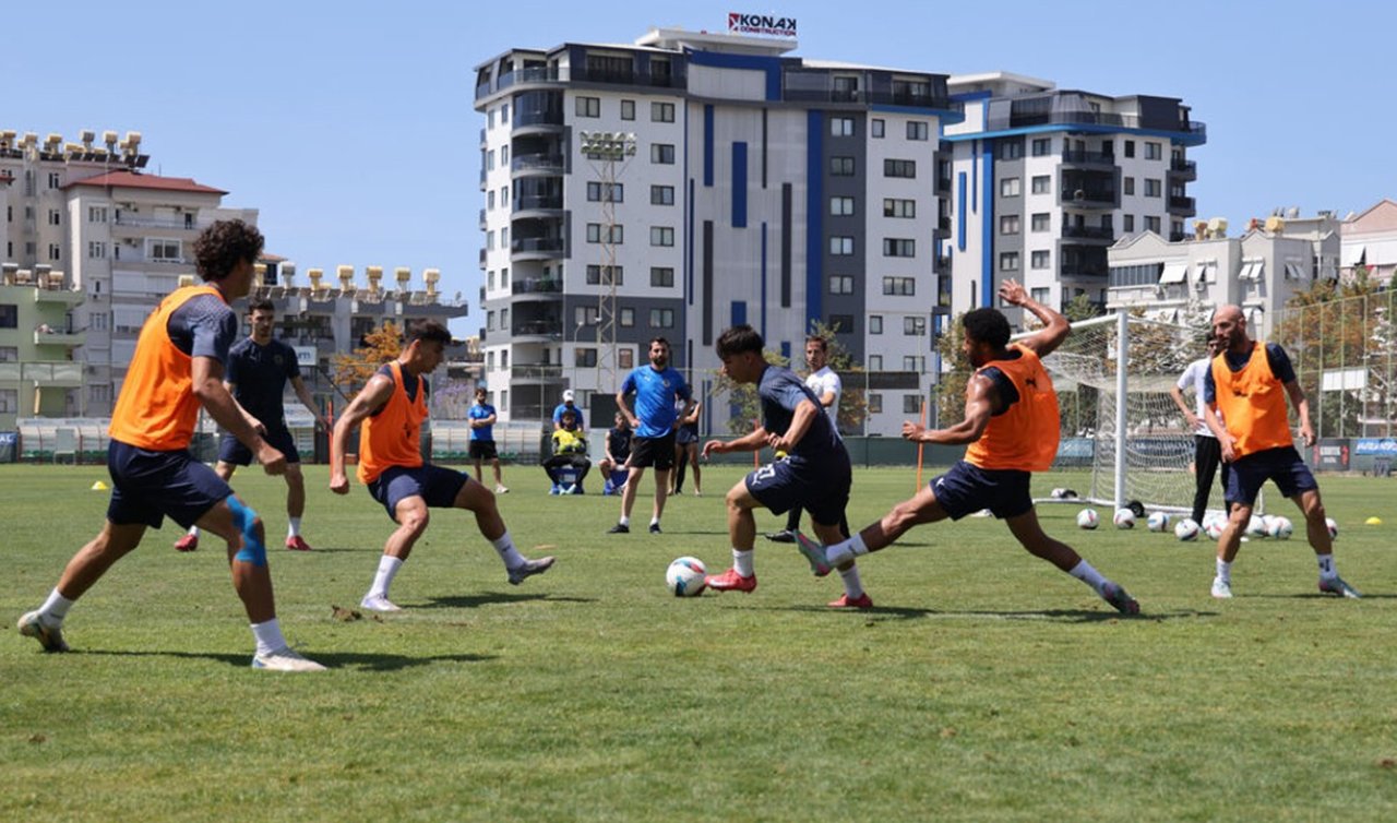 Alanyaspor’da Konya mesaisi sürüyor