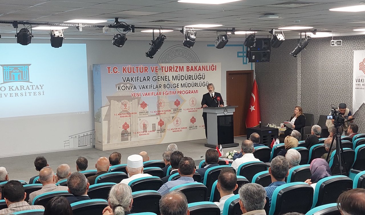 Konya’da vakıflara yönelik bilgilendirme ve değerlendirme toplantısı düzenlendi