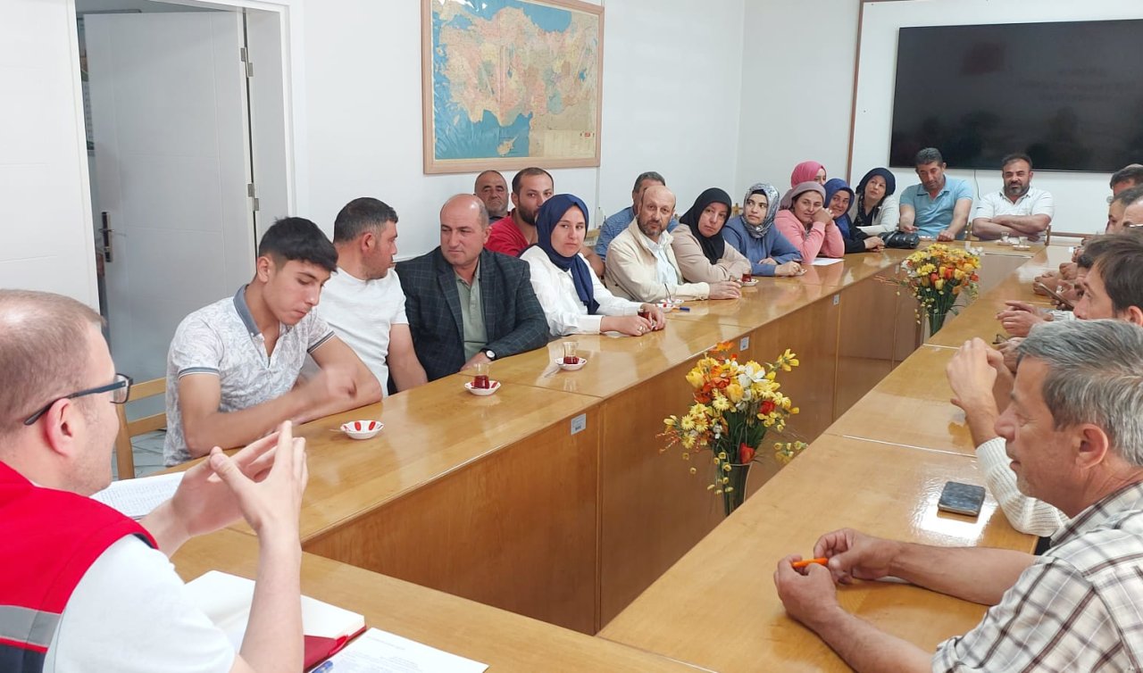 Akşehir’de Üreticilere Bilgilendirme Toplantısı Düzenlendi
