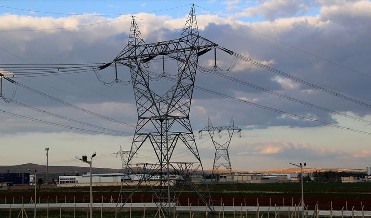 Ankara’da büyük elektrik kesintisi: O ilçelere saatlerce elektrik verilmeyecek!