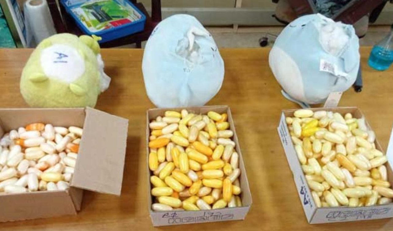 Peluş oyuncaklardan 10 kilo kokain çıktı