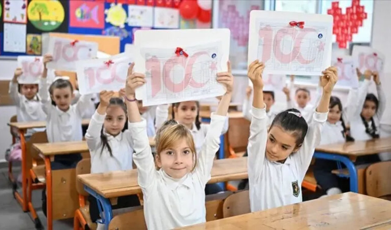 2025 yaz tatili ve karne tarihi || Karne günü ne zaman, saat kaçta karneler dağıtılacak? 