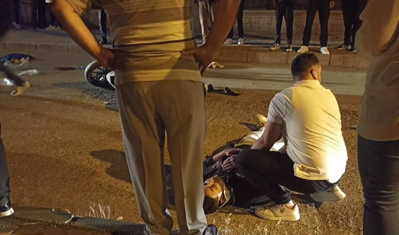 iki motosiklet kafa kafaya çarpıştı: 3 yaralı