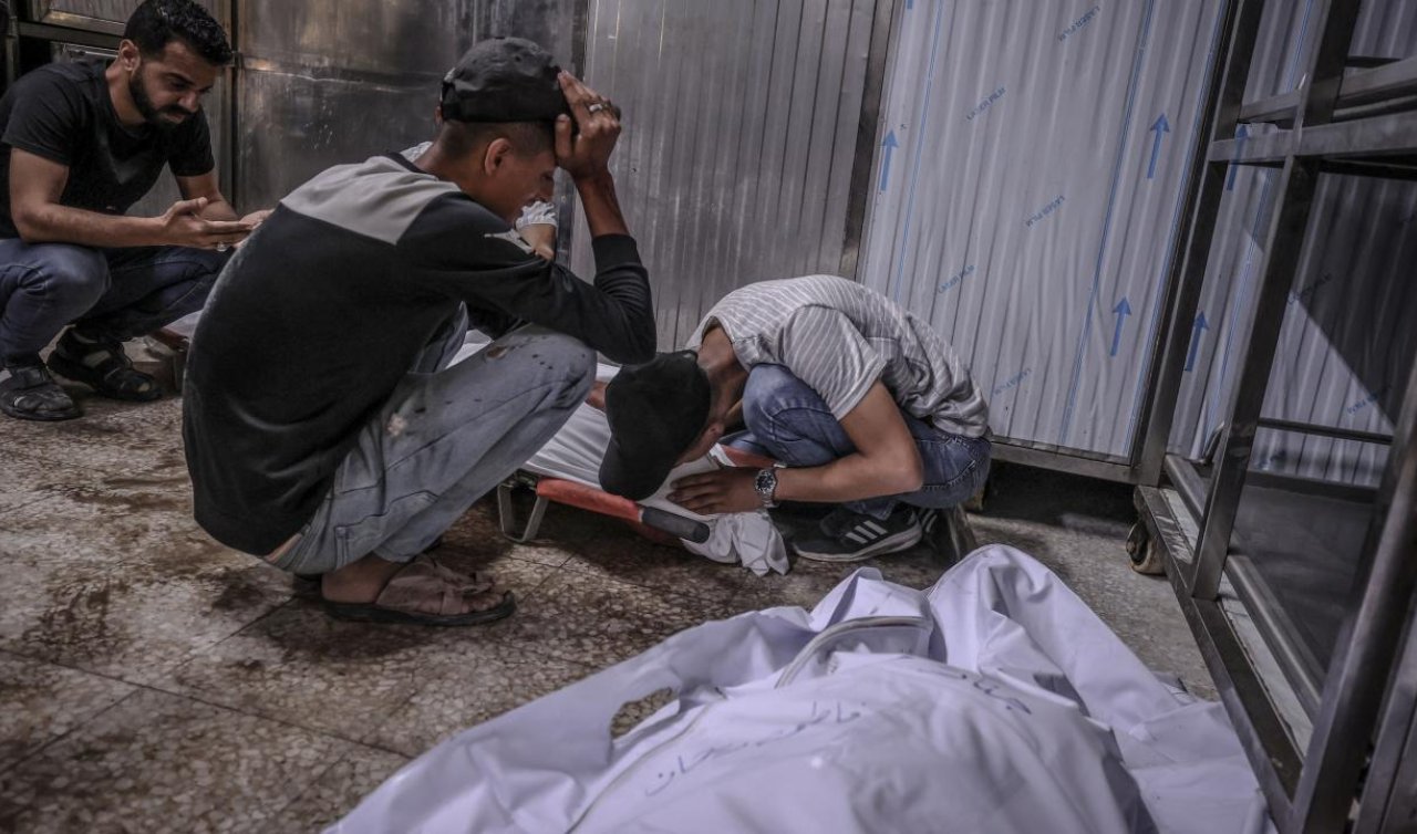 Katil İsrail Gazze’de yardım bekleyenleri hedef aldı: 16 Filistinli hayatını kaybetti