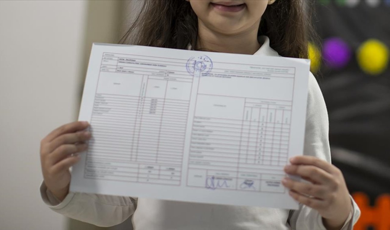 2025 karneler saat kaçta verilecek? 20 Haziran Cuma karneler ne zaman verilecek, saati belli mi? (Sabahçı–öğlenci, ilkokul, ortaokul, lise)