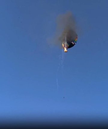 Sıcak hava balonu düştü: 8 ölü 13 yaralı