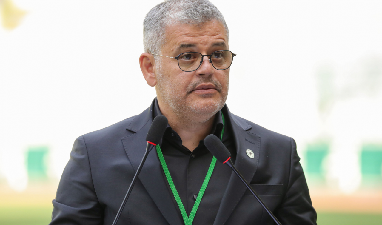Ömer Atiker ’den  anlamlı kutlama mesajı 