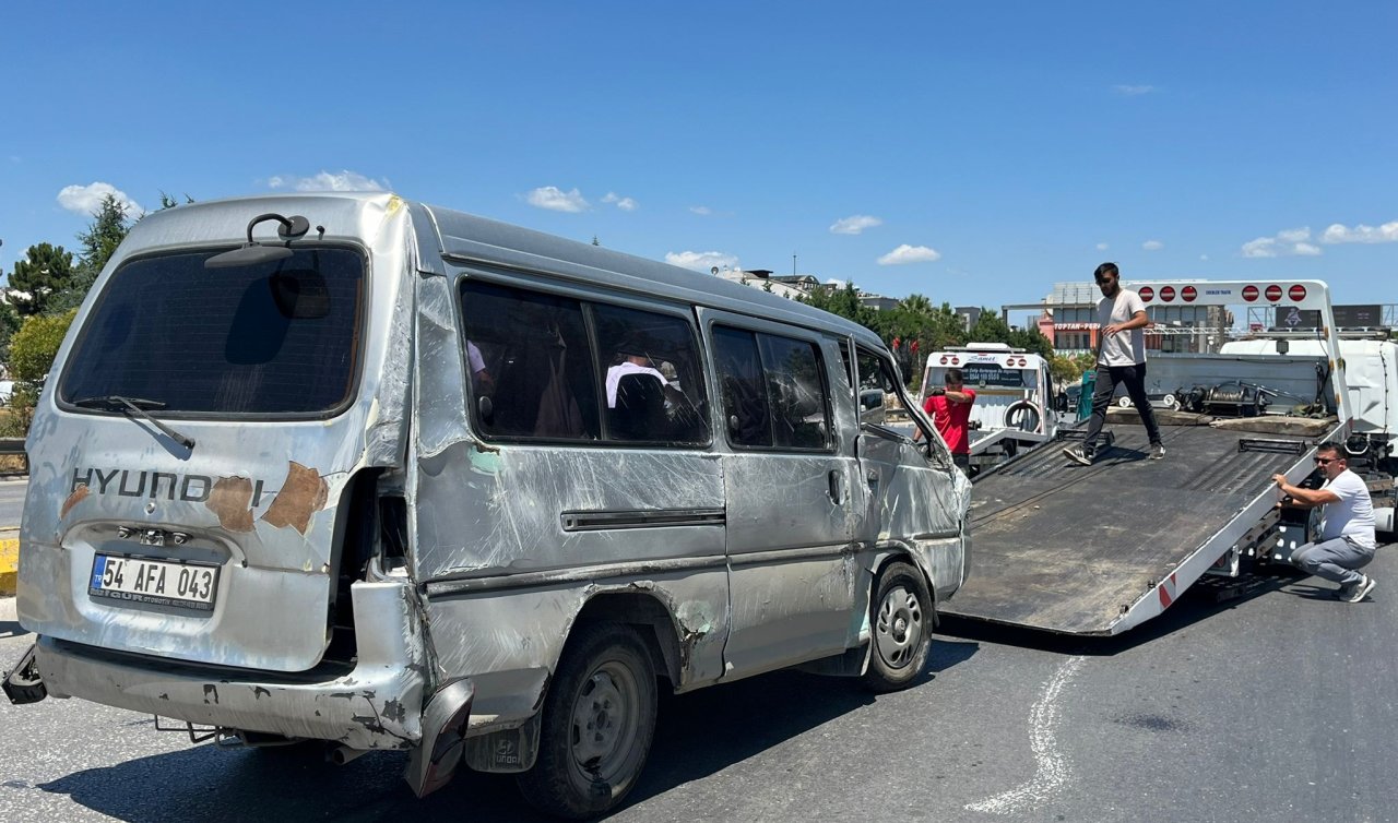 Minibüs devrildi: 6 yaralı