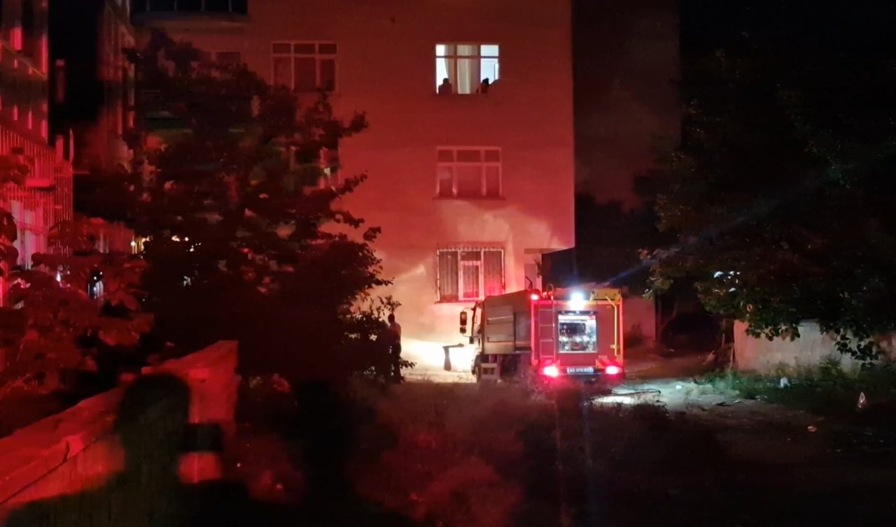 Konya’da gece saatlerinde yangın paniği!