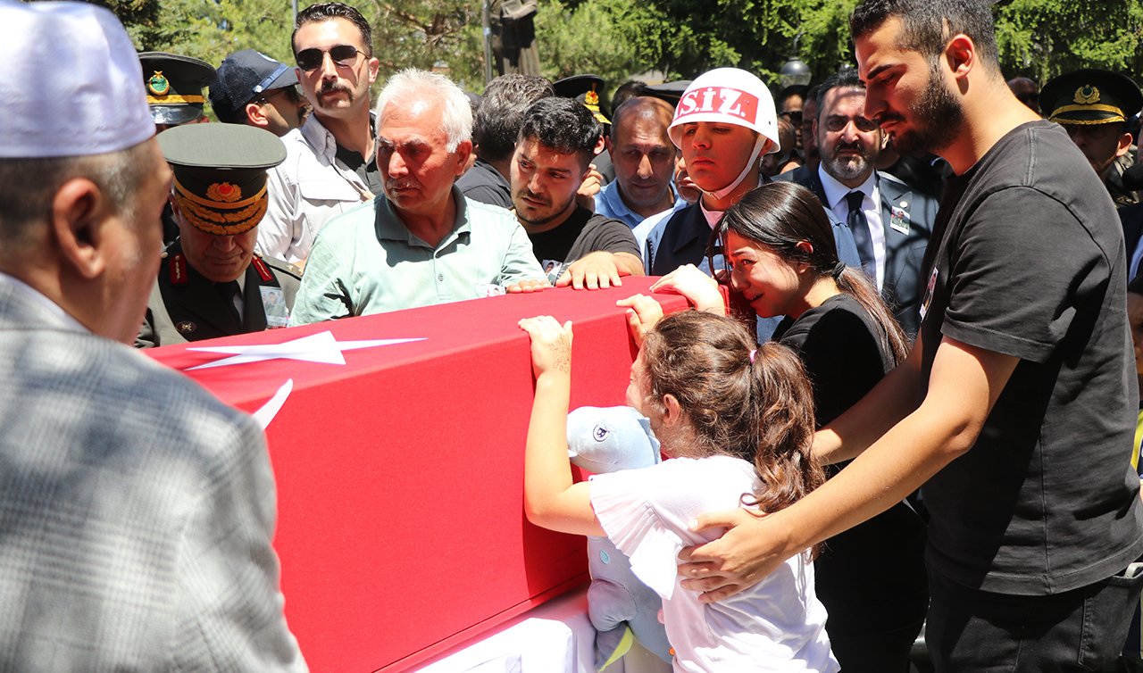 Şehit Uzman Çavuş Ümit Üzüm memleketi Kayseri’de son yolculuğuna uğurlandı