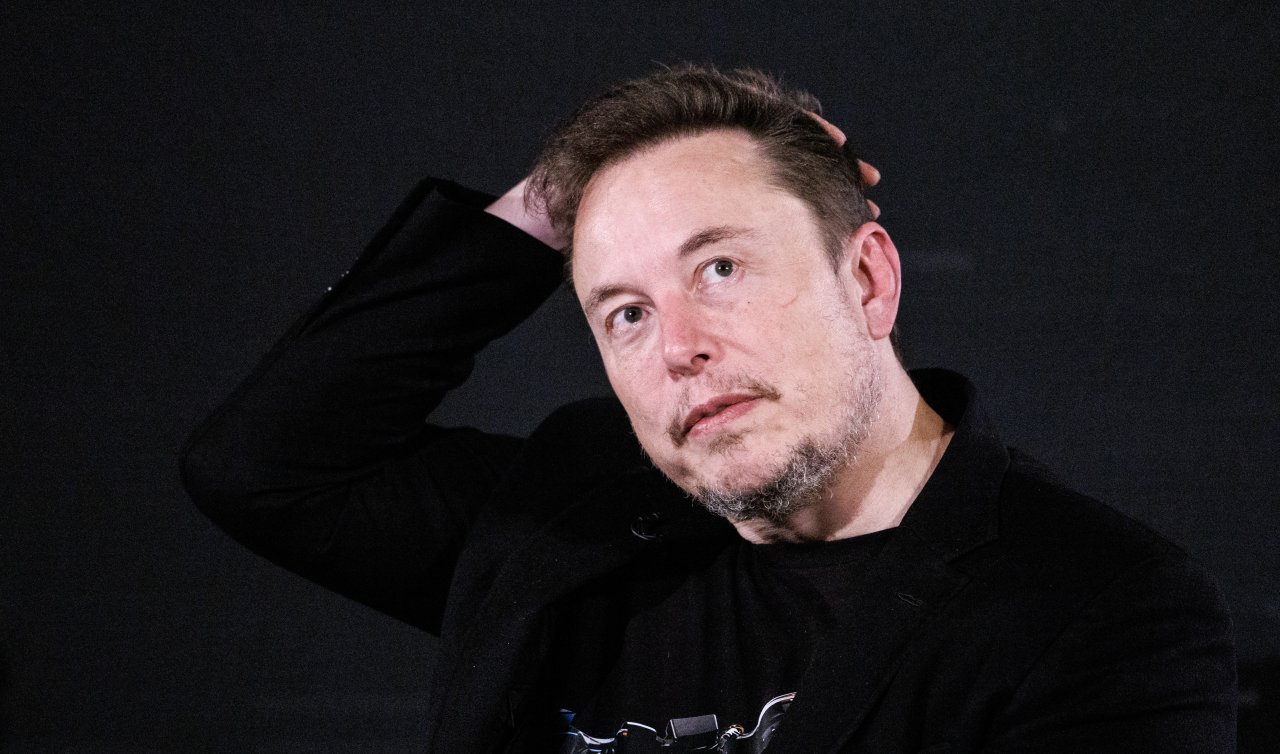 Musk’tan “Grok’’ açıklaması: Konu ele alınıyor