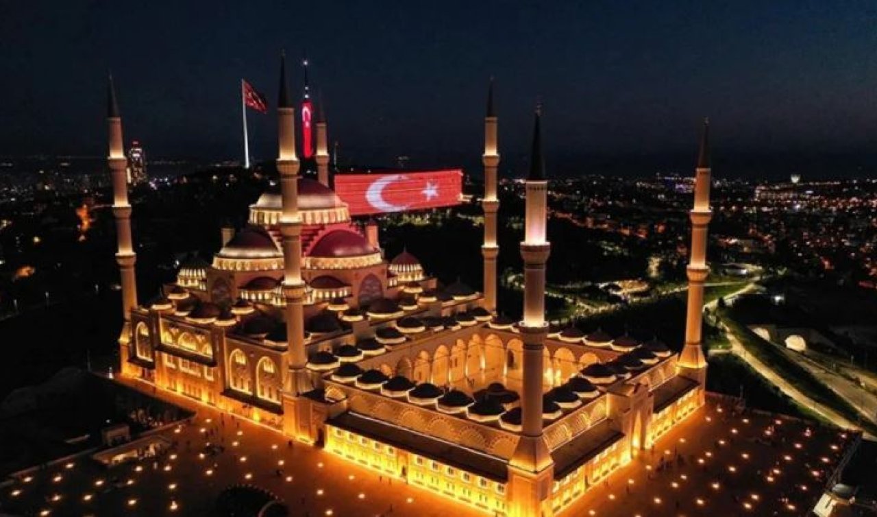 15 Temmuz’da olduğu gibi 90 bin camiden eş zamanlı olarak sela okunacak