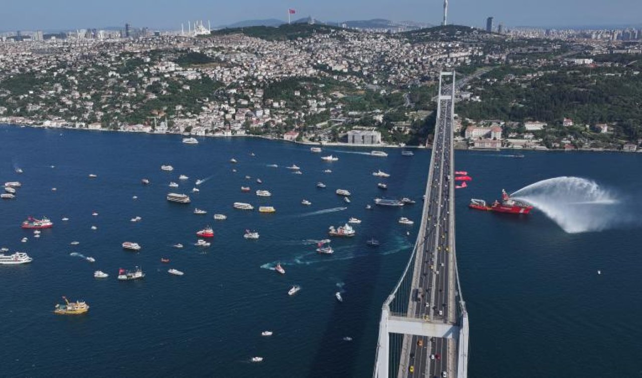 253 şehidin anısına 253 tekne İstanbul Boğazı’ndan geçiş yaptı
