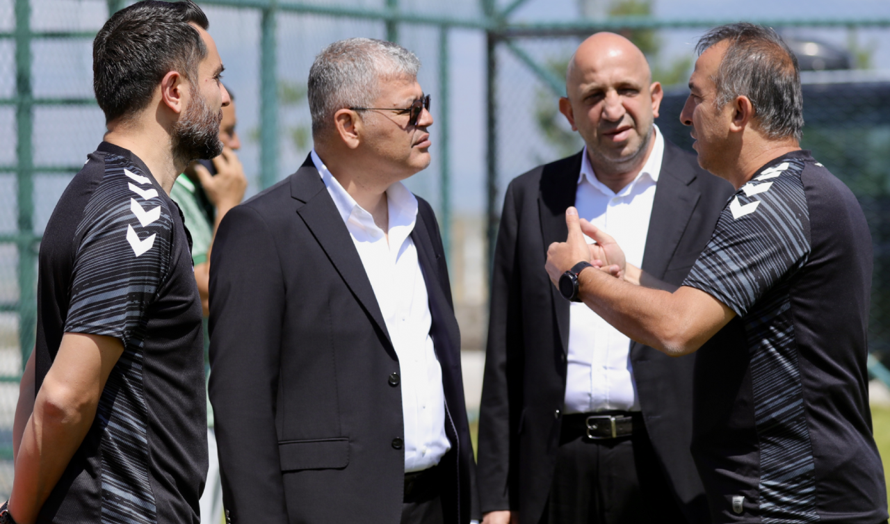 Konyaspor yönetimi Rize maçını takip etti