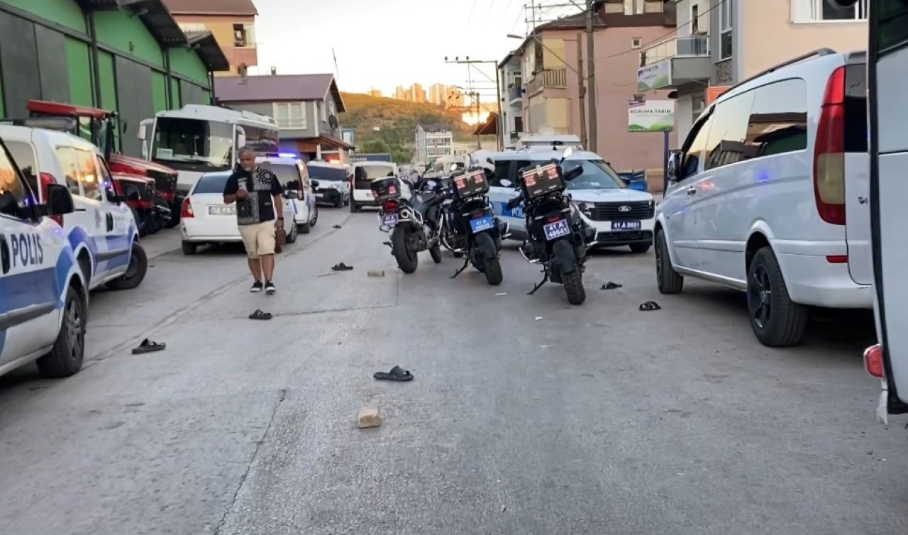 Ev baskınıyla başlayan kavgada sokak savaş alanına döndü