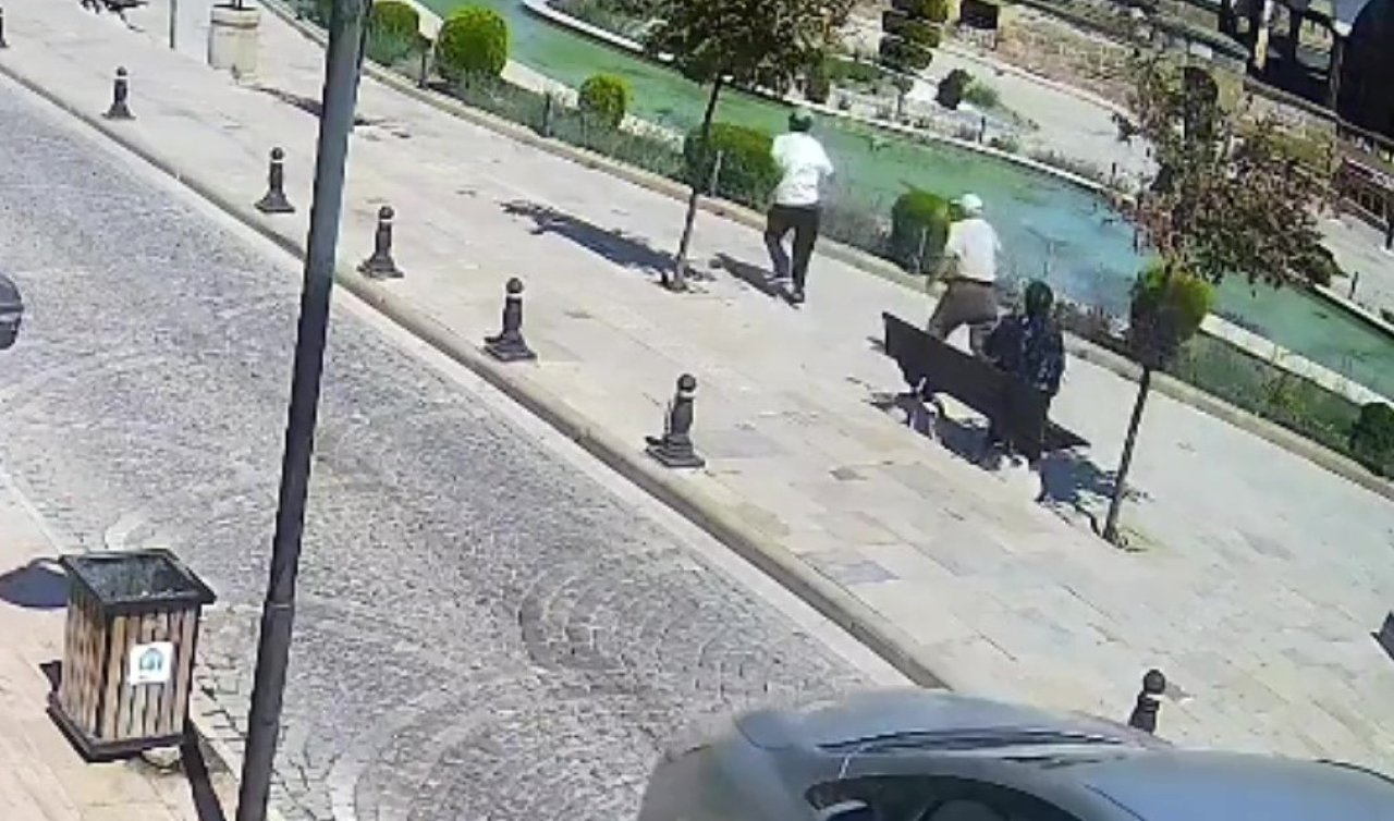 Telefon dolandırıcısı yaşlı kadının paralarını alıp kaçtı