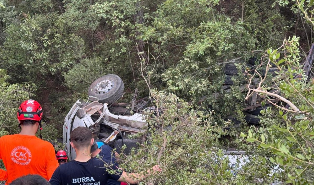 Orman yangını bölgesine su taşıyan tanker devrildi: 1 kişi hayatını kaybetti