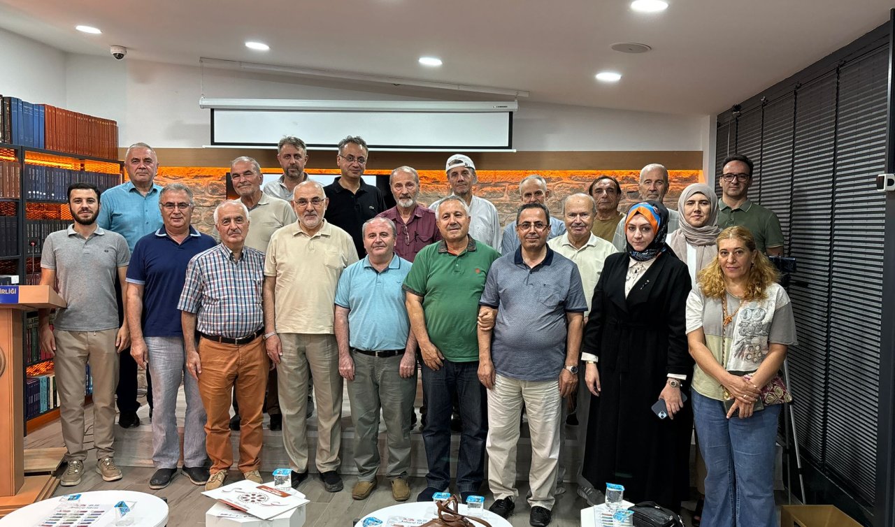 TYB Konya’da Türkistan İz Sürümü Fotoğraf Sunumu Gerçekleşti 