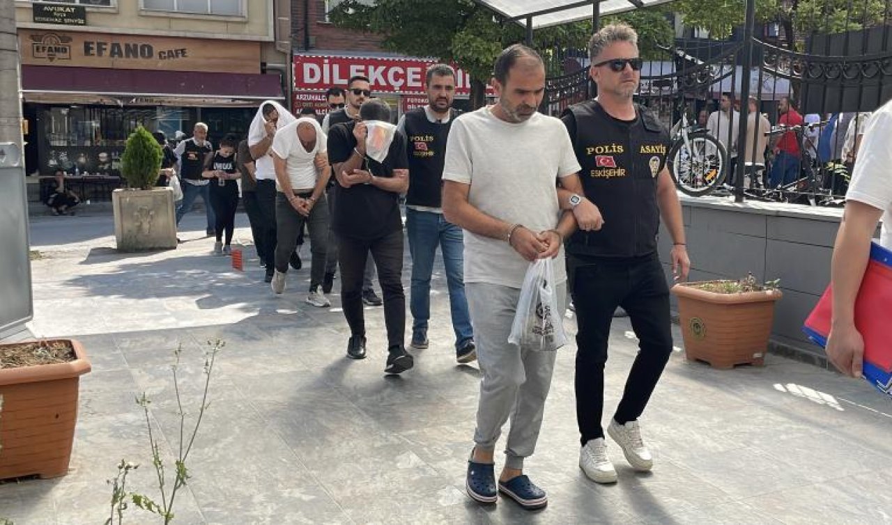 “Dublör’’ kullanarak 10 milyon liralık arsa vurgunu yaptılar