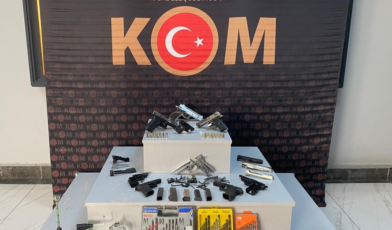 Uşak’ta çok sayıda ruhsatsız silah ele geçirildi