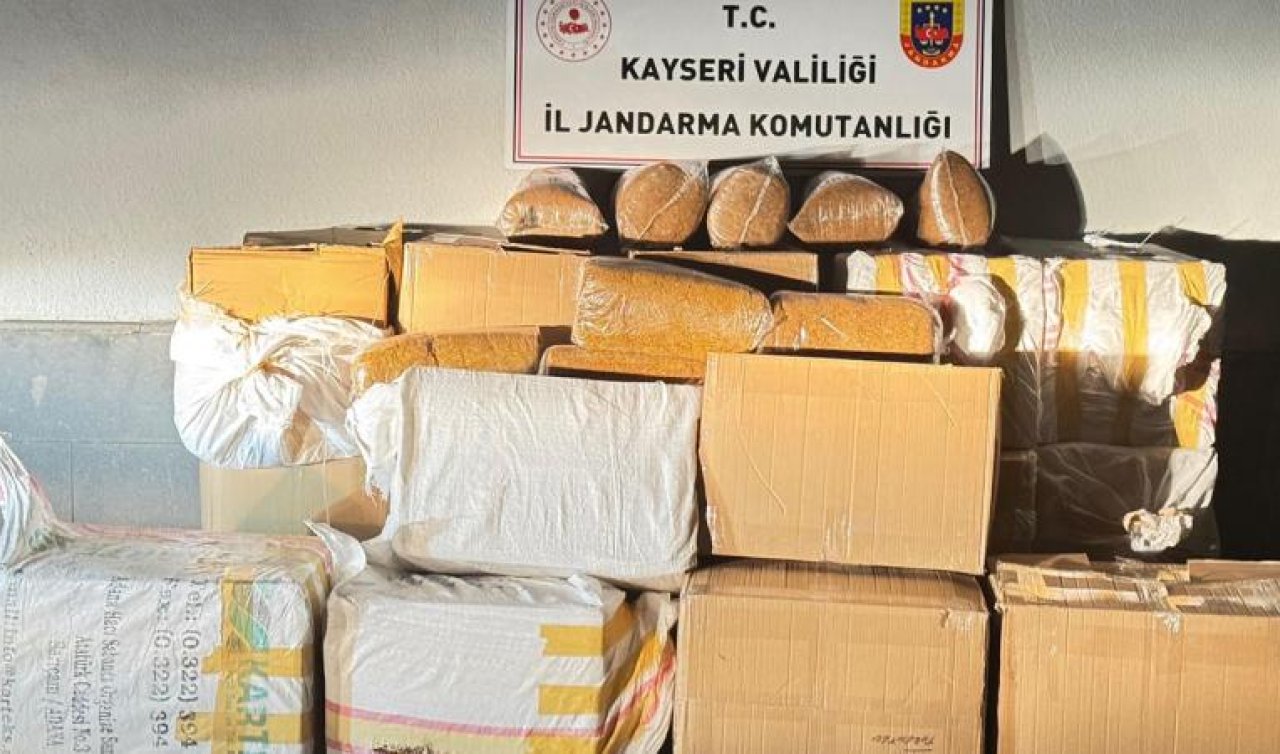 Şüpheli yolcu otobüsünden 750 kilogram kaçak tütün çıktı