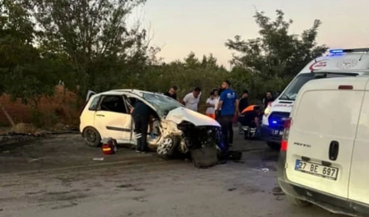 Feci kaza! İki otomobil kafa kafaya çarpıştı: 1 ölü