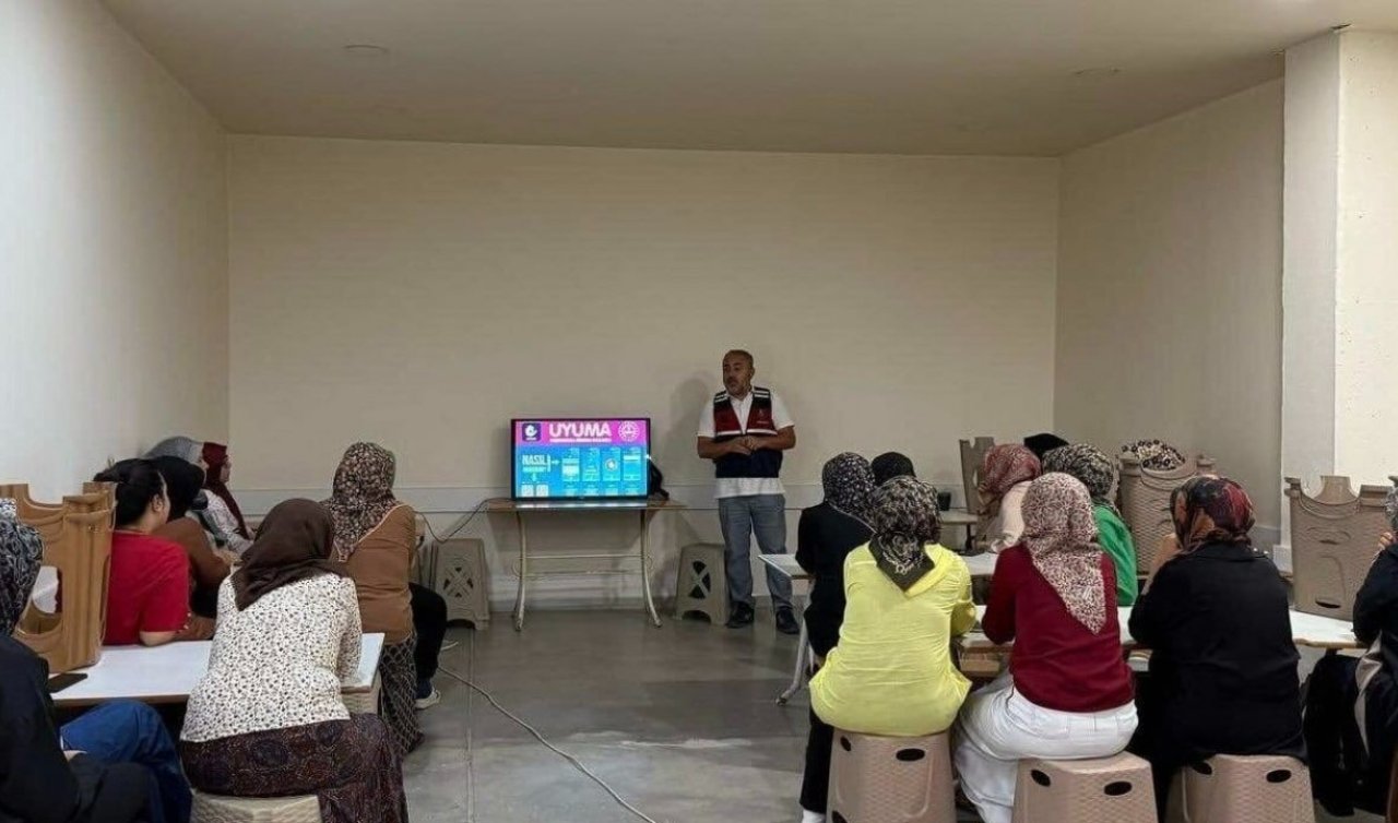Konya’da “En iyi narkotik polisi anne’’ projesi kapsamında eğitim verildi