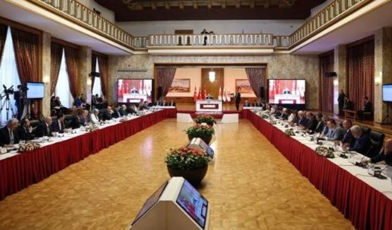 Komisyon yeniden toplanıyor: Şehit ve Diyarbakır Anneleri dinlenecek