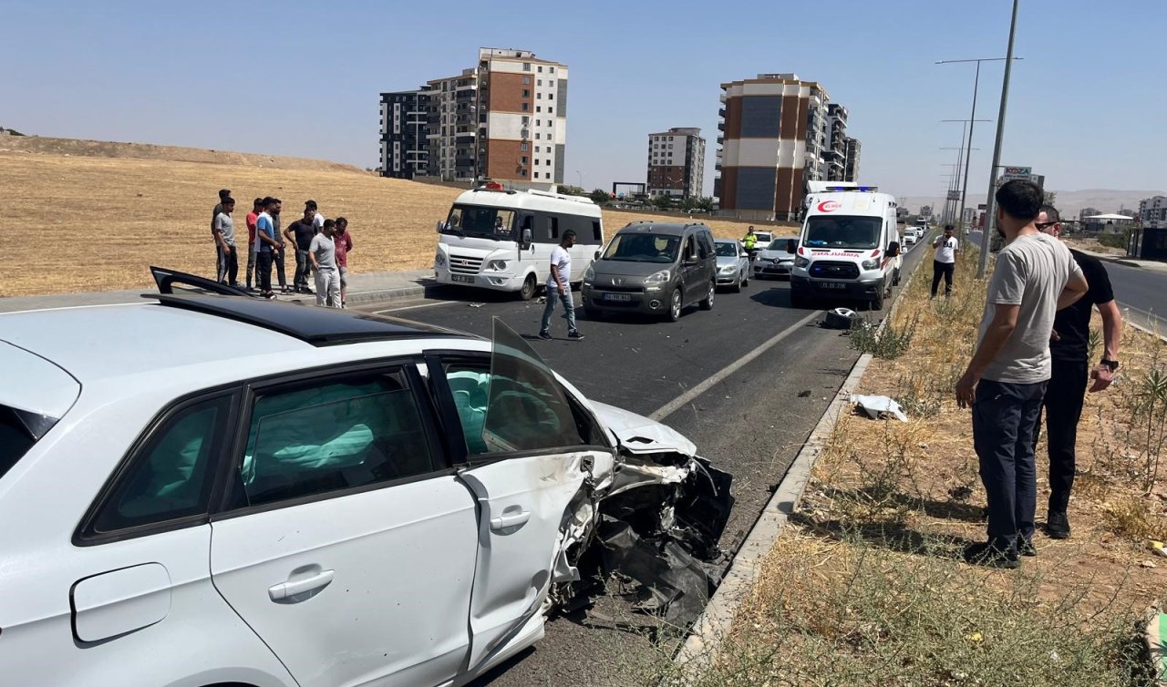 Zincirleme trafik kazası: 2 yaralı