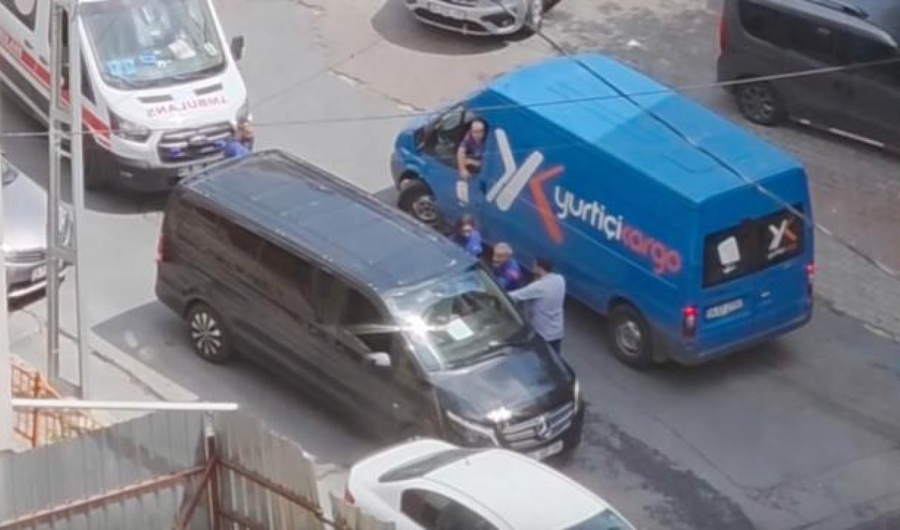 Trafikte kavga ederek ambulansa yol vermeyen 3 kişiye para cezası