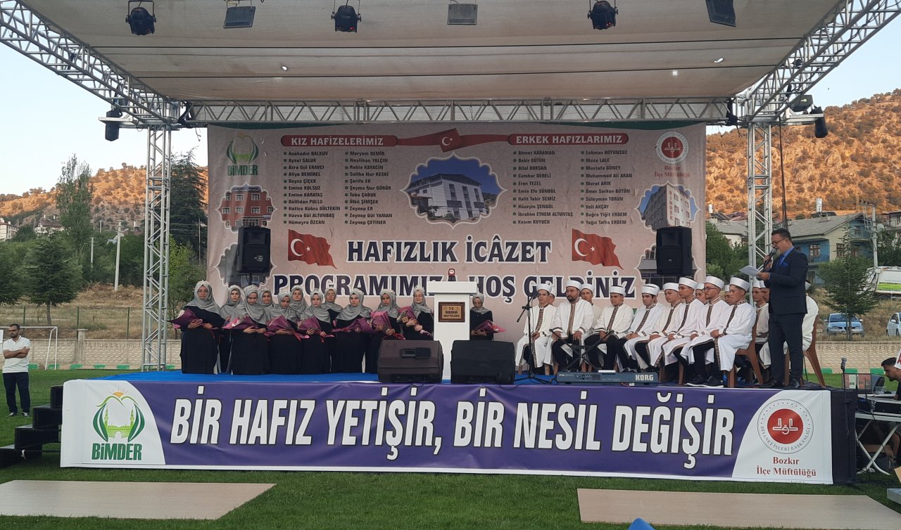 Bozkır’da hafızlık eğitimi tamamlayan 41 öğrenciye icazet belgesi verildi