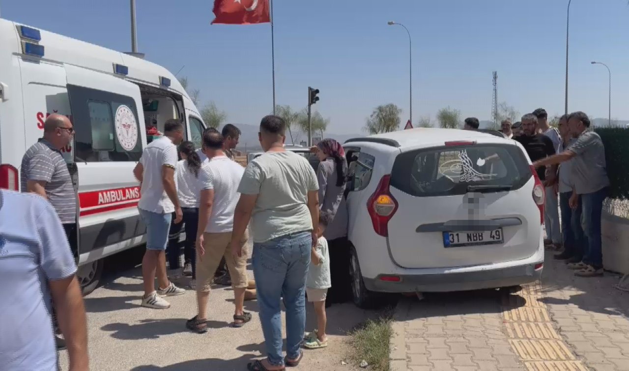 Düğüne giderken kaza yaptılar: 3 ölü