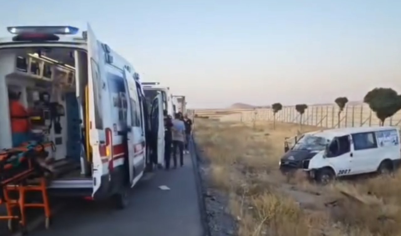 Minibüs takla attı: 2 ölü 3 yaralı