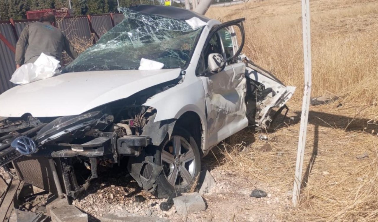 Belediye otobüsü ile otomobil çarpıştı: 1 ölü