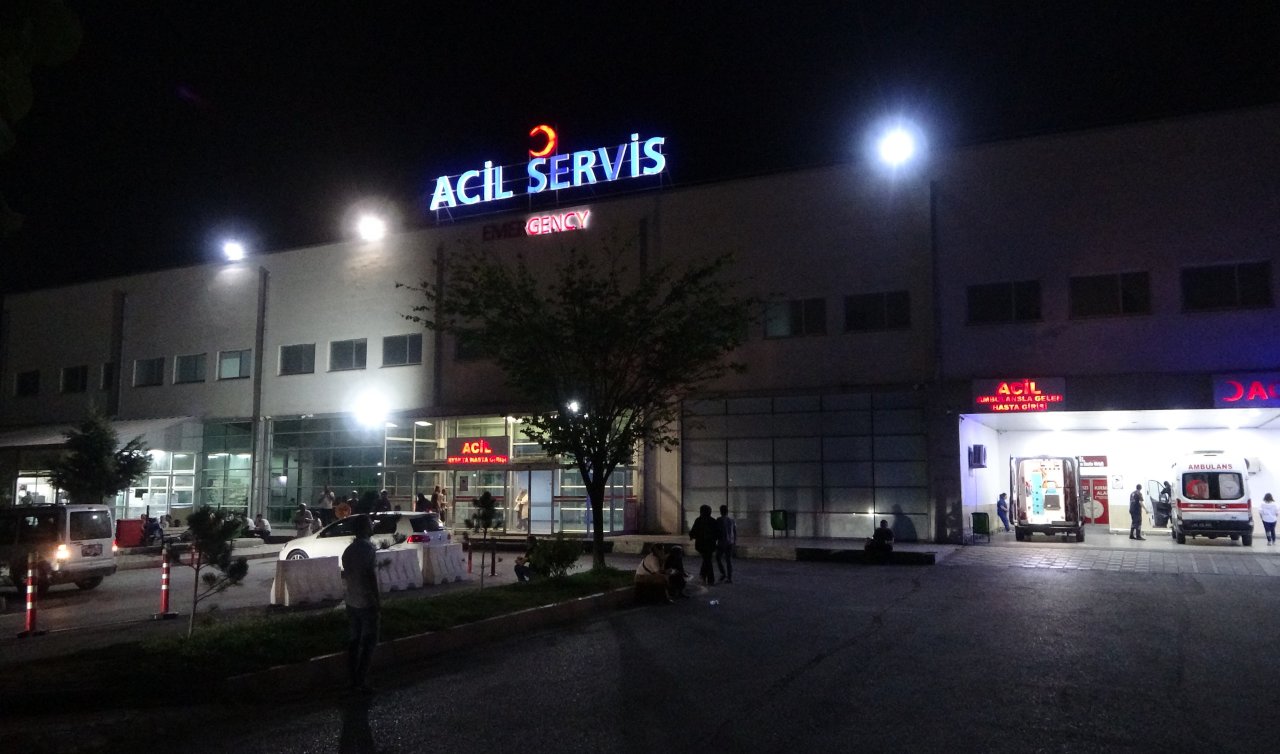 Husumetlilerin silahlı ve bıçaklı kavgasında 3 kişi yaralandı