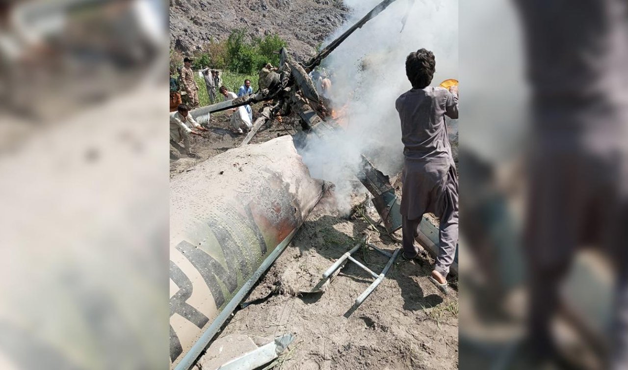Pakistan’da helikopter düştü: 5 ölü