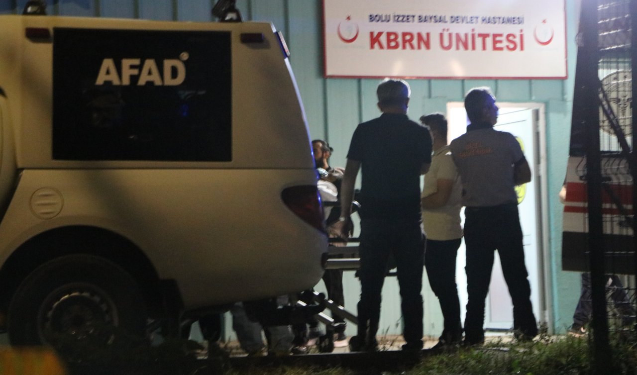 Yabancı plakalı otomobilin yakıt deposundan şüpheli madde çıktı; 9 polis zehirlendi