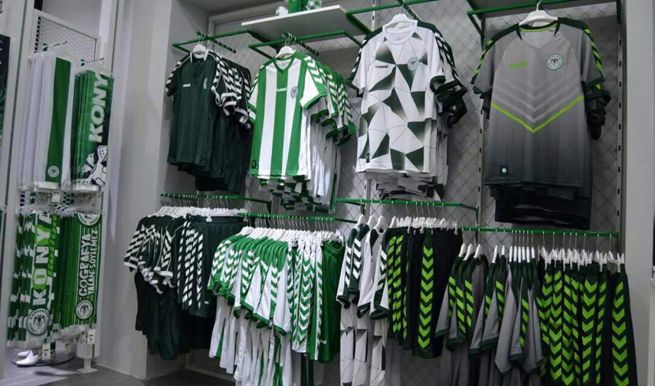 Konya Store’da imza günü