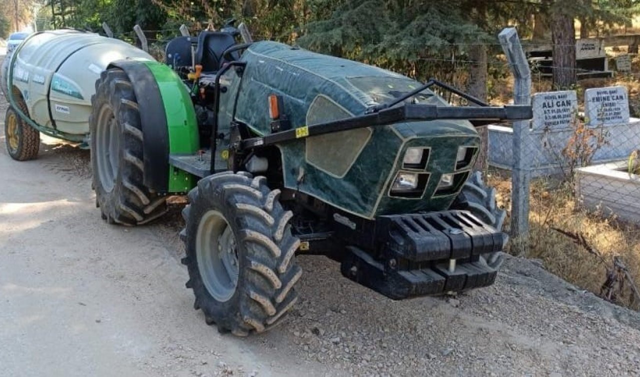 Traktörün altında kalan yaşlı kadın ağır yaralandı