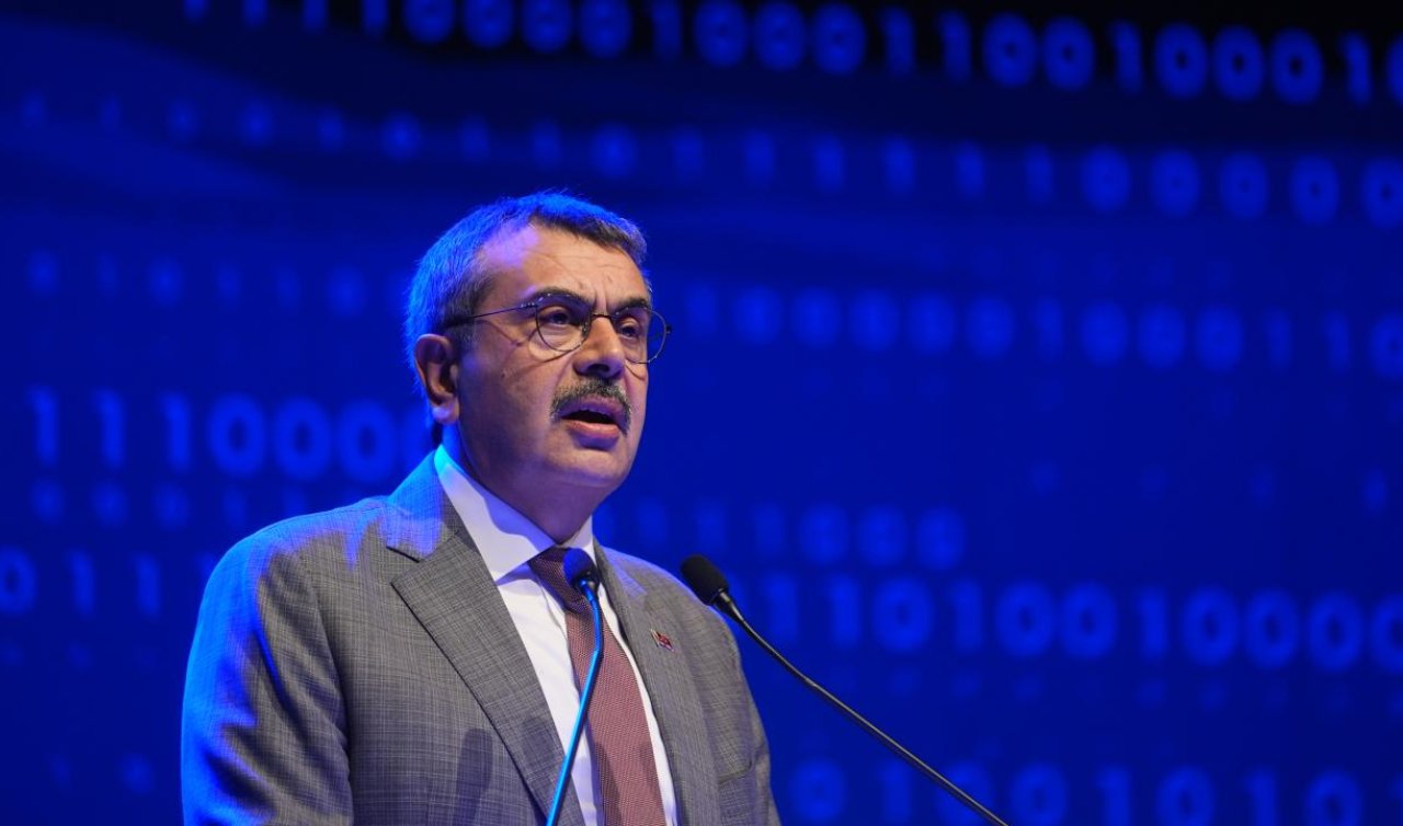 Bakan Tekin: Dün kapattıkları kapıları açtığımız için rahatsızlar