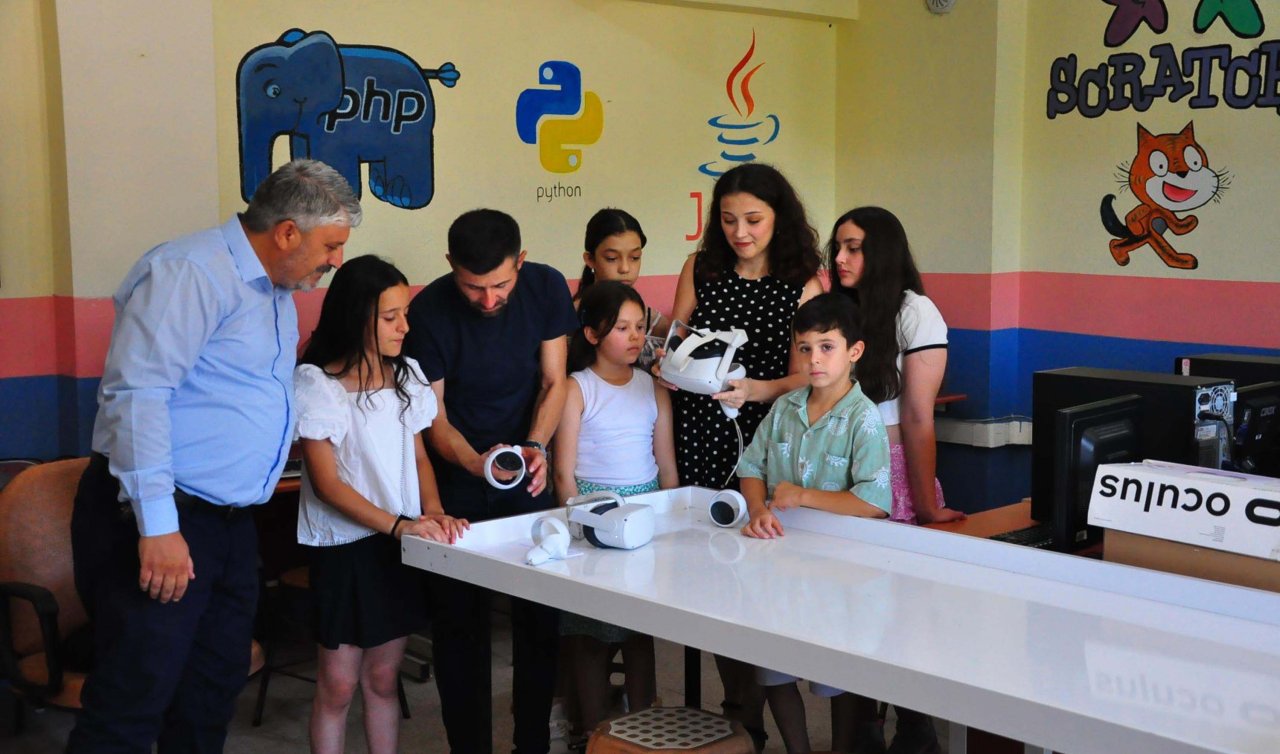 Öğretmen çiftten VR destekli eğitim modeli