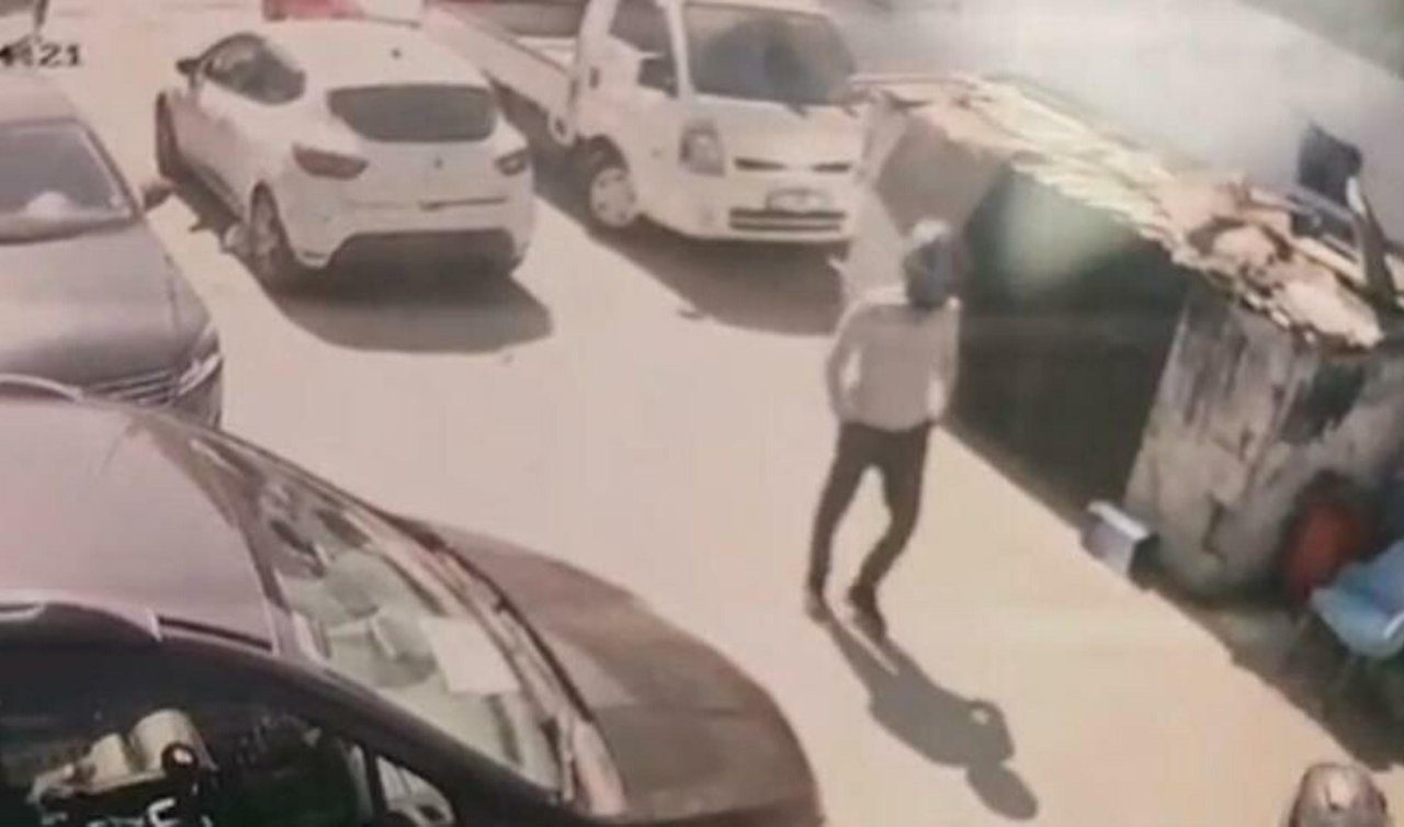 Kasklı şüphelilerden tüfek ve tabancalı soygun