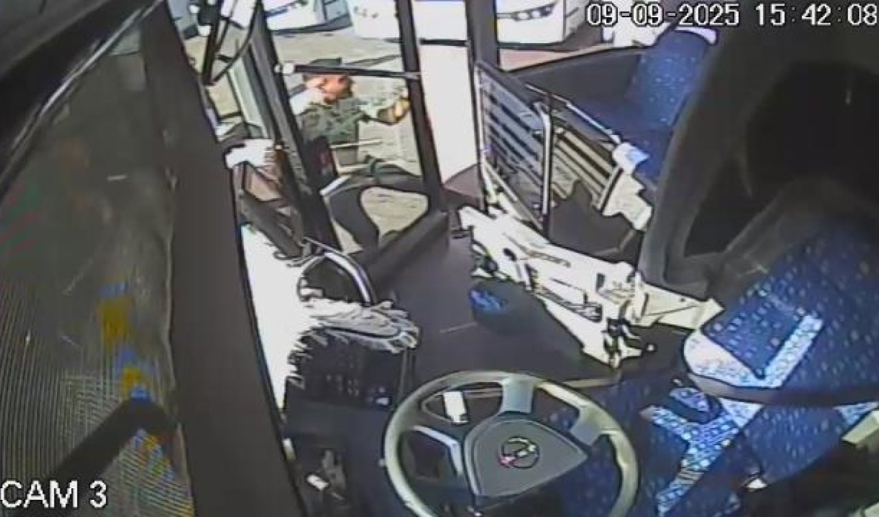 El freni çekilmeyen otobüs başka otobüse çarptı