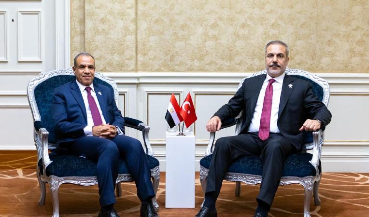 Bakan Fidan Katarlı ve Mısırlı mevkidaşlarıyla görüştü