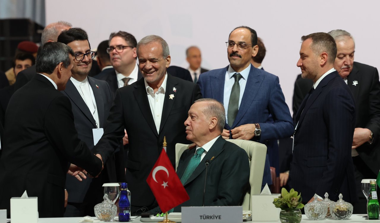 İslam İşbirliği Teşkilatı Zirvesi Katar’da başladı
