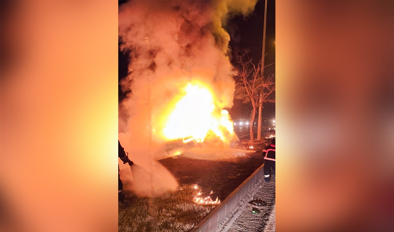 Otomobil kaldırıma çarpıp yandı: 1’i ağır 3 yaralı