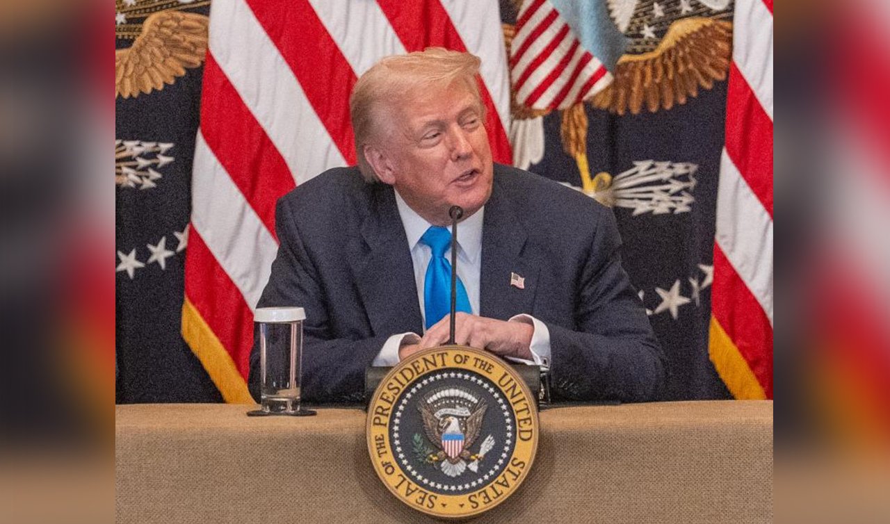 Trump H-1B vizesi başvuru ücretini 100 bin dolara çıkardı