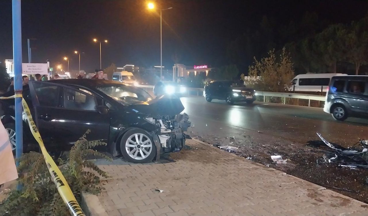  Otomobil yayaya çarpıp karşı şeride geçti: 2 ölü