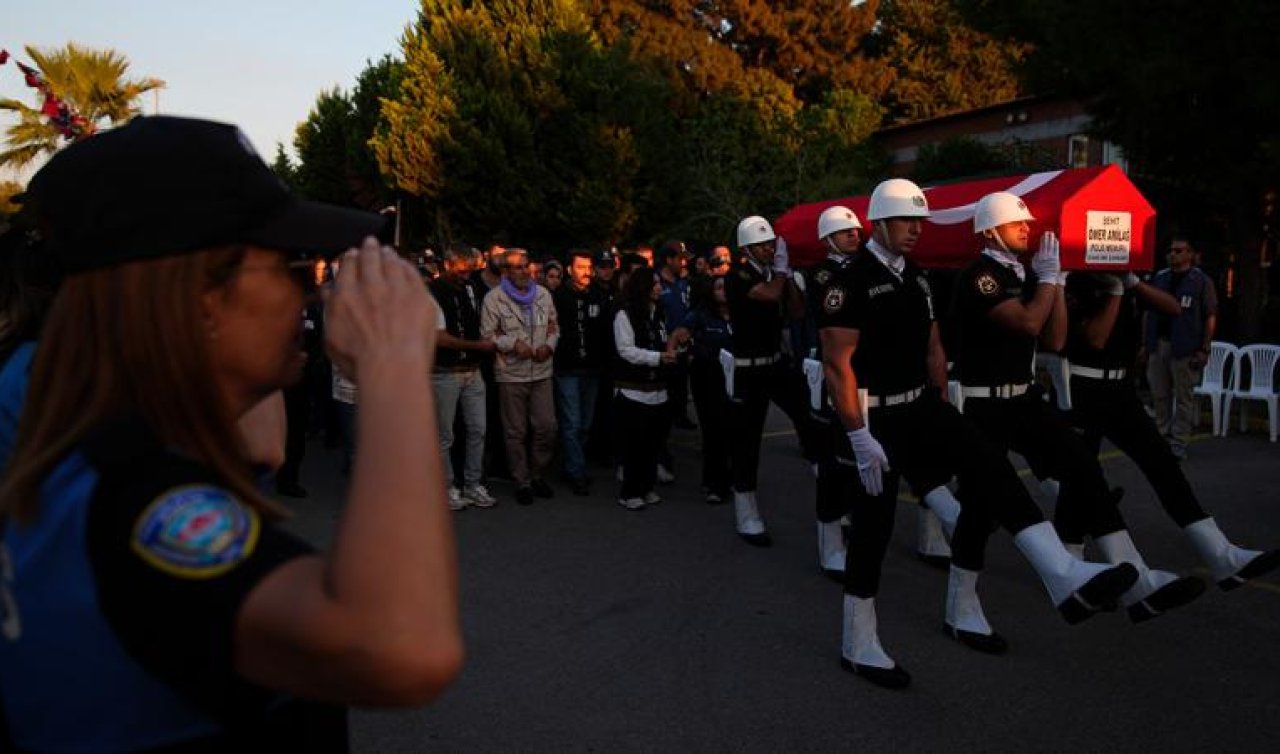 Şehit polis Amilağ’ın cenazesi memleketi Şanlıurfa’ya uğurlandı