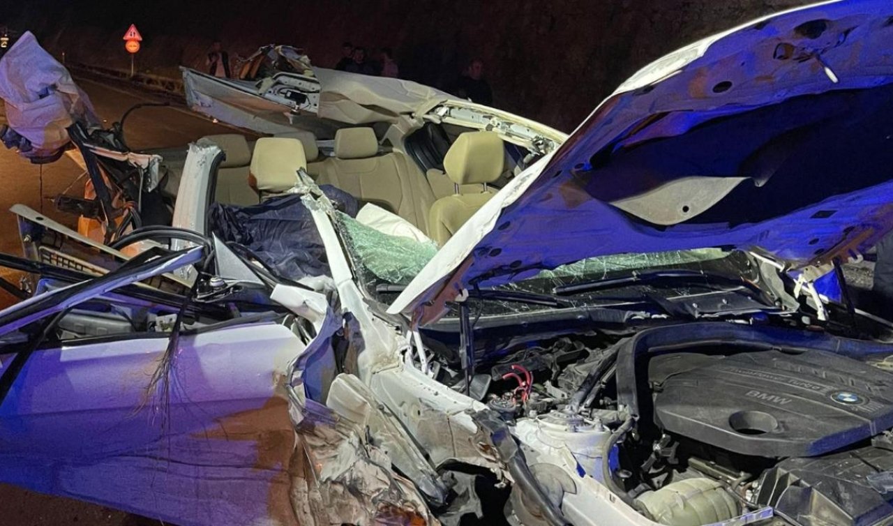 Park halindeki tıra çarpan otomobildeki 1 kişi öldü 1 kişi yaralandı